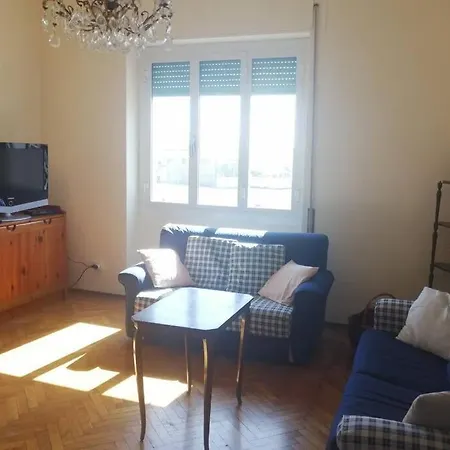 Casa Della Nonna - Grazioso Trilocale A Lägenhet